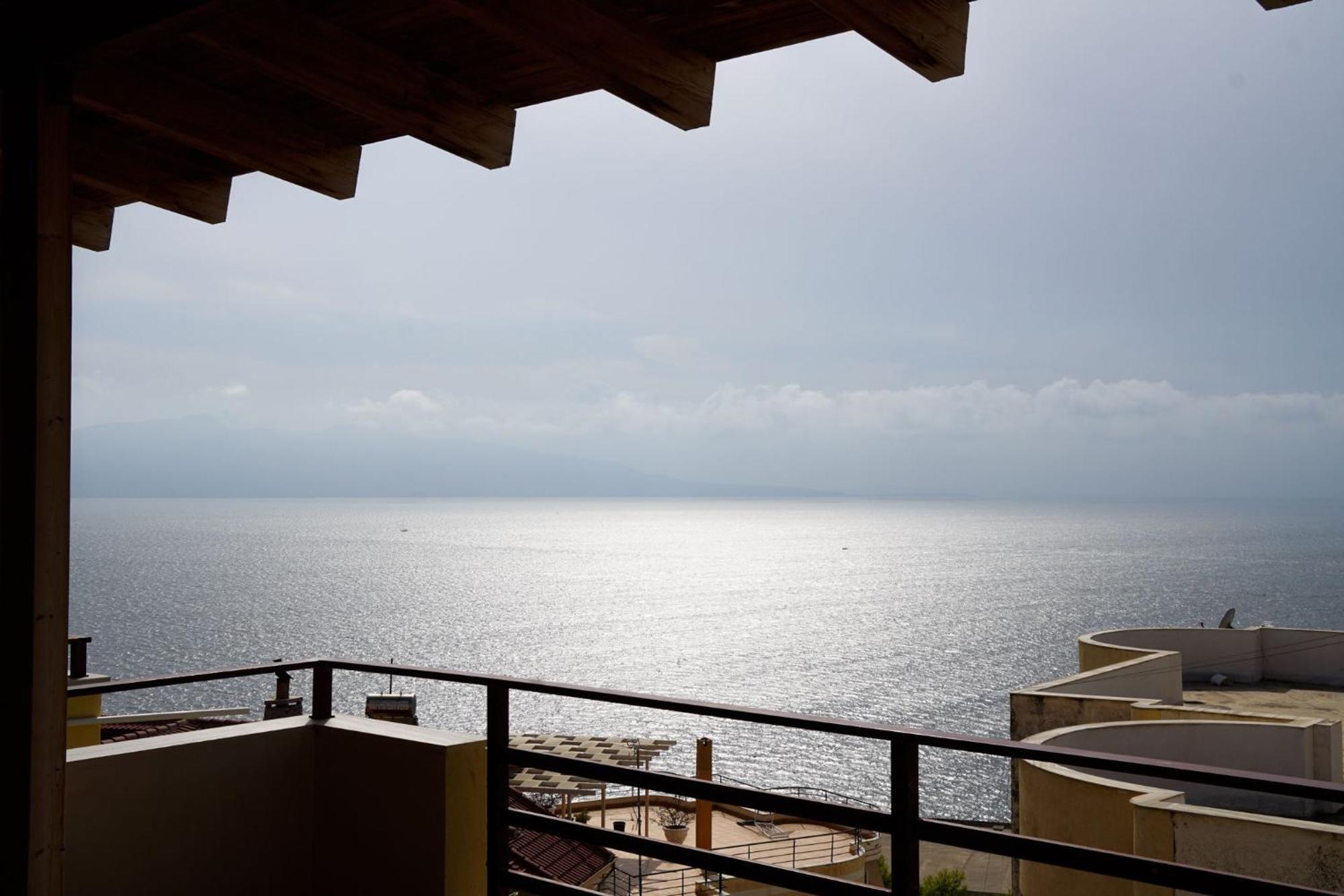 Jon'S Penthouse Apartamento Sarandë Exterior foto